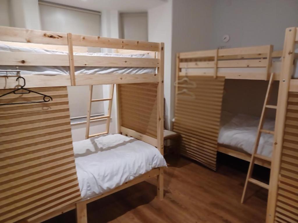 Voyage Hostel - Ensuite Family Rooms With Shared Kitchen Douglas Δωμάτιο φωτογραφία