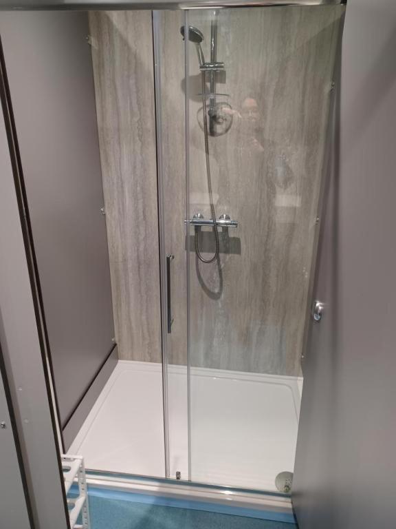Voyage Hostel - Ensuite Family Rooms With Shared Kitchen Douglas Δωμάτιο φωτογραφία